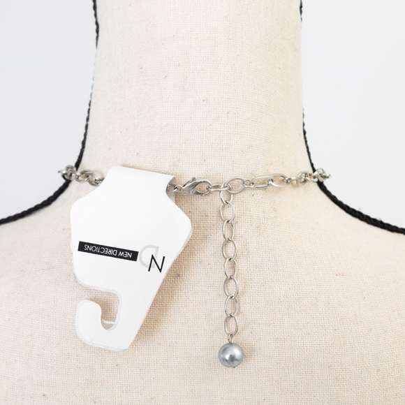 Bold chunky contemporary large beaded metallic silver necklace New Directions - Picture 2 of 10